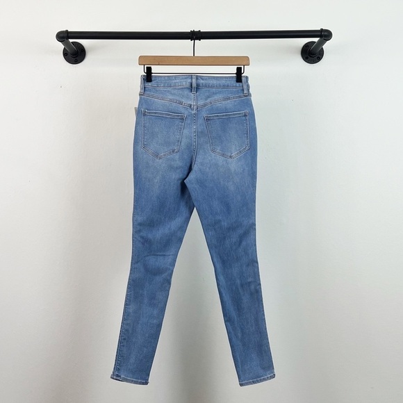 NWT Old Navy Higher High-Waisted Rockstar 360° Stretch Super-Skinny Jeans - Picture 6 of 7